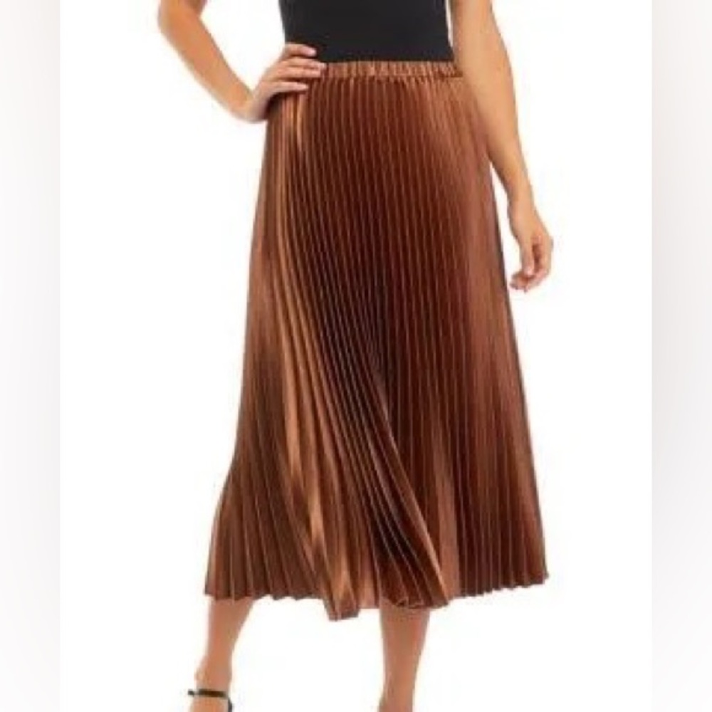 Anne Klein Gold Pleated Maxi Skirt